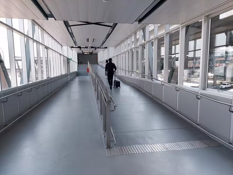 Skywalk connecting Don Mueang Airport to the train station